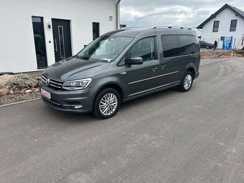 Silber Gebraucht 2016 VW Caddy Maxi Highline Van / Kleinbus | 20.000 € - Bild 1/2