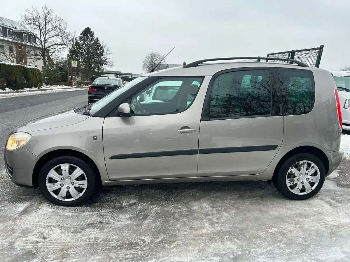 Gebraucht Skoda Roomster Plus Edition 80 PS (58 kW) 2009 Beige Van / Kleinbus