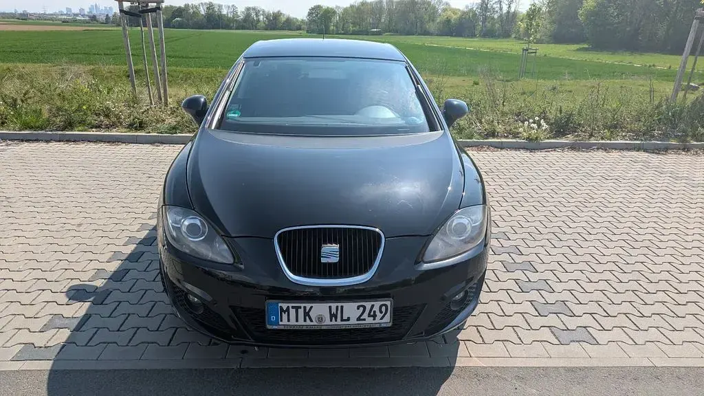 Używany Seat Leon Copa 125 KM (91 kW) 2012 Czarny Sedan/Limuzyna