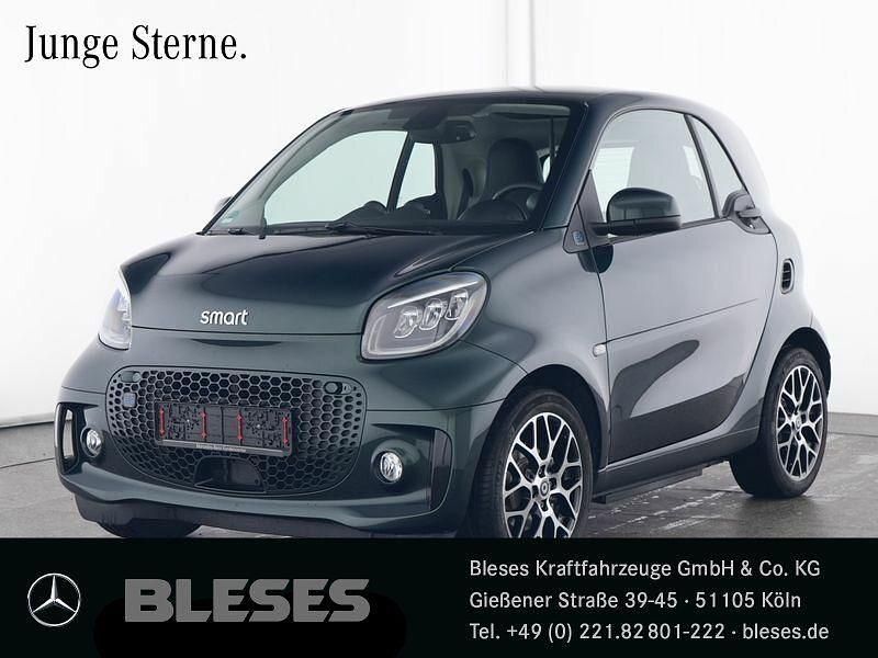 Grün Gebraucht 2023 Smart ForTwo Electric Drive Prime Exclusive Coupé | 17.700 € (Etwas zu teuer) - Bild 1/4