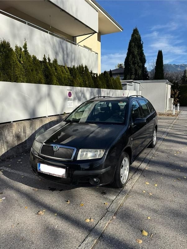Schwarz Gebraucht 2005 Skoda Fabia Kombi | 990 € (Guter Preis) - Bild 1/4