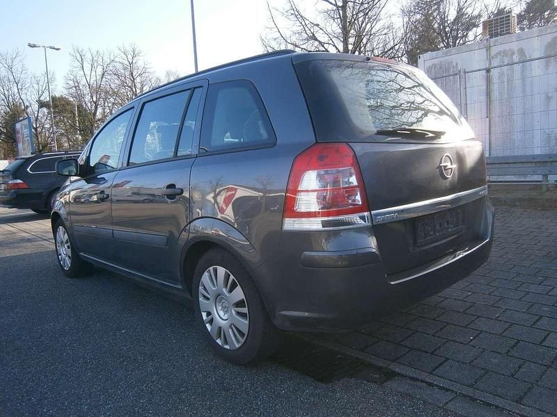 Gebraucht Opel Zafira Selection 116 PS (85 kW) 2009 Karbongrau Van / Kleinbus