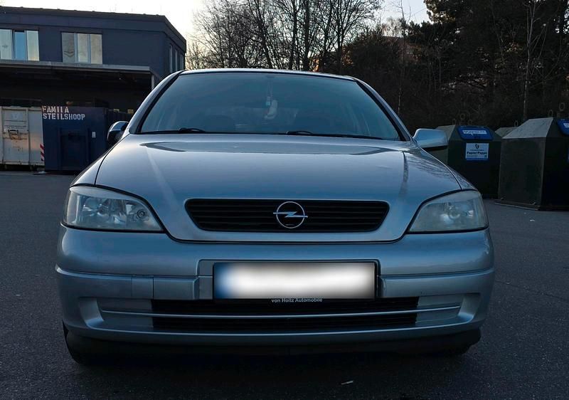 Gebraucht Opel Astra 101 PS (74 kW) 2001 Silber Kleinwagen