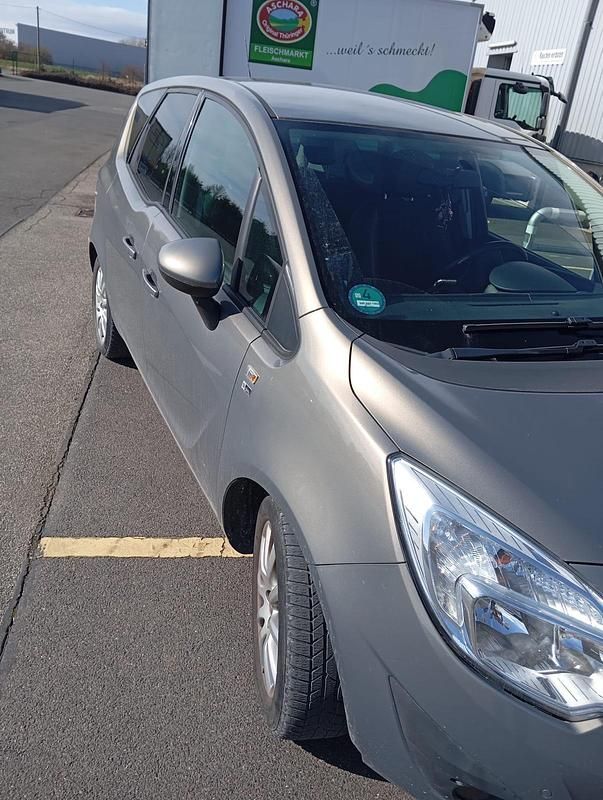 Gebraucht Opel Meriva 120 PS (88 kW) 2012 Grau Van / Kleinbus