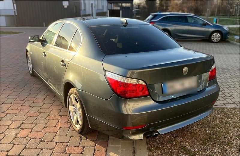 Gebraucht BMW 520 170 PS (125 kW) 2003 Grau Limousine