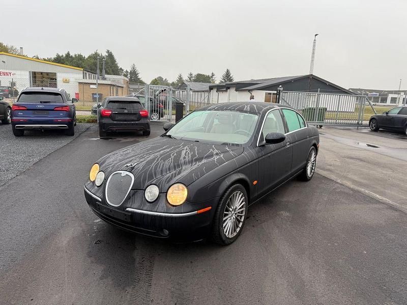 Schwarz Gebraucht 2008 Jaguar S-Type Executive Limousine | 3.000 € (Superpreis) - Bild 1/4