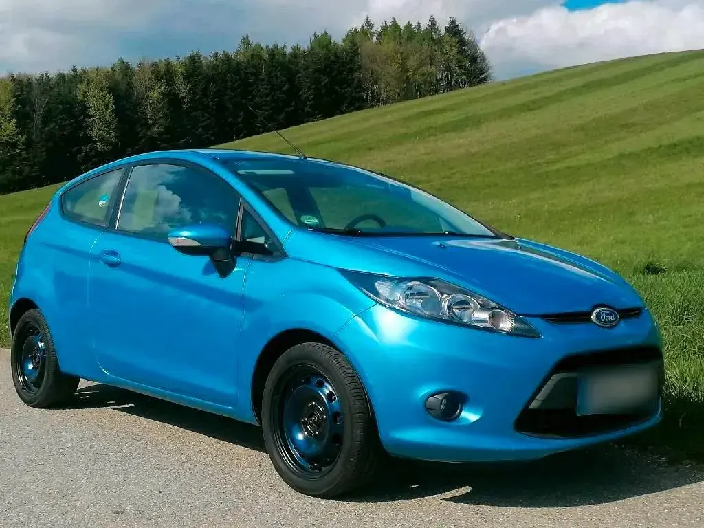 Gebraucht Ford Fiesta 82 PS (60 kW) 2009 Blau Kleinwagen
