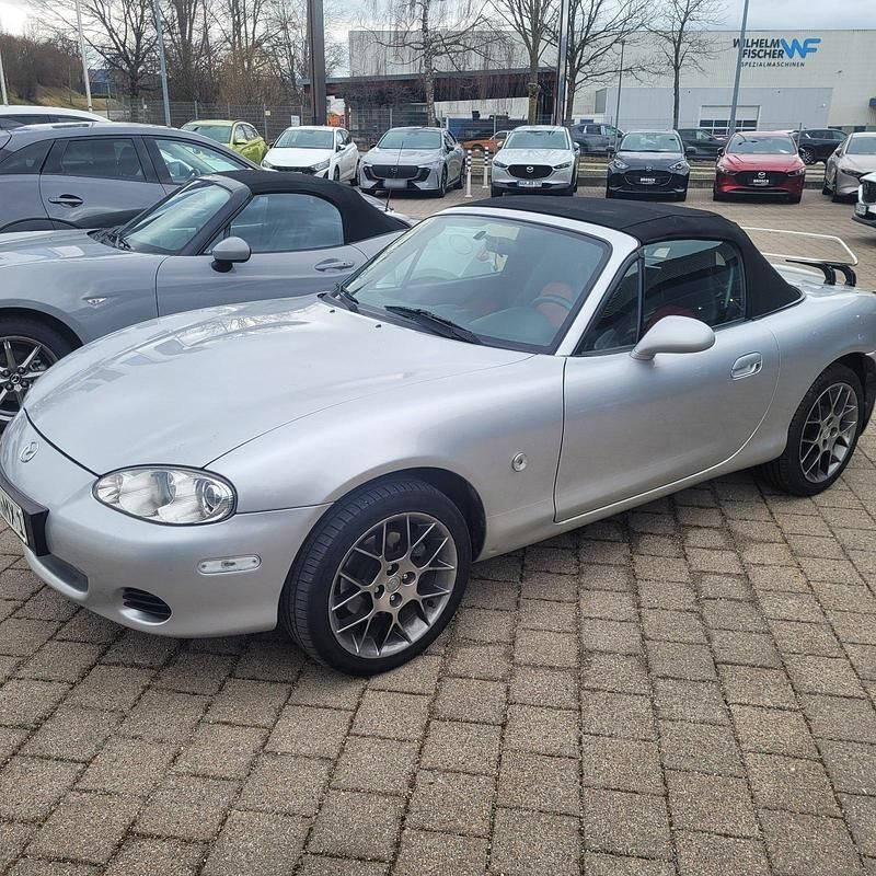 Second-hand Mazda MX5 110 CP (80 kW) 2004 Argintiu Cabrio
