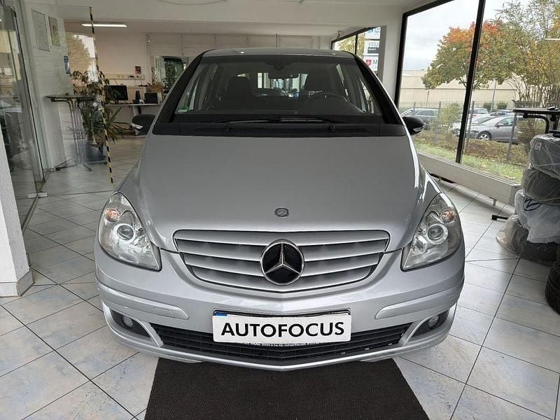 Gebraucht Mercedes B170 116 PS (85 kW) 2006 Silber Van / Kleinbus