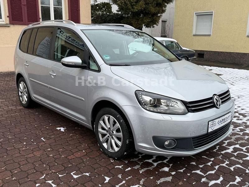 Gebraucht VW Touran Highline 140 PS (102 kW) 2014 Silber Van / Kleinbus