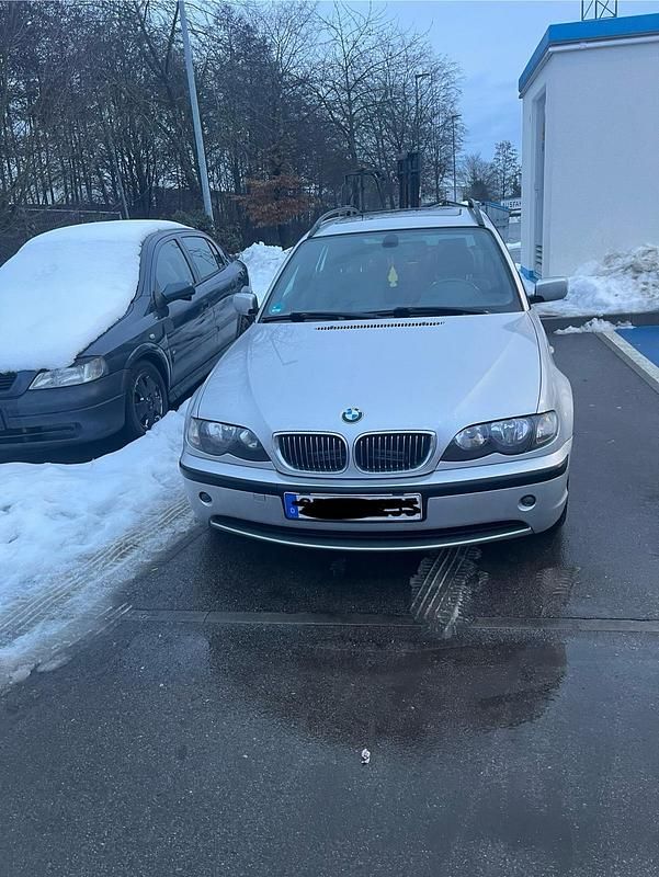 Gebraucht BMW 320 150 PS (110 kW) 2003 Silber Kombi
