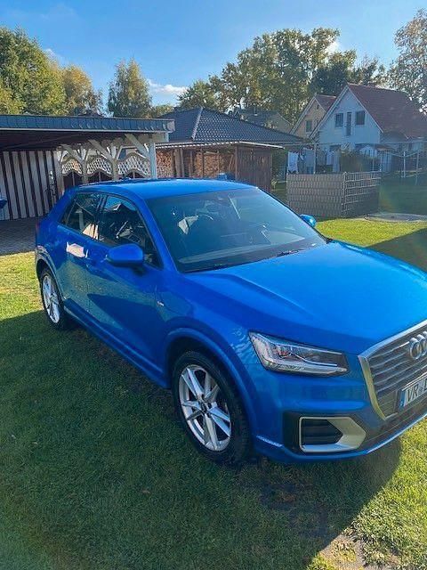 Gebraucht Audi Q2 S-Line 116 PS (85 kW) 2019 Blau SUV