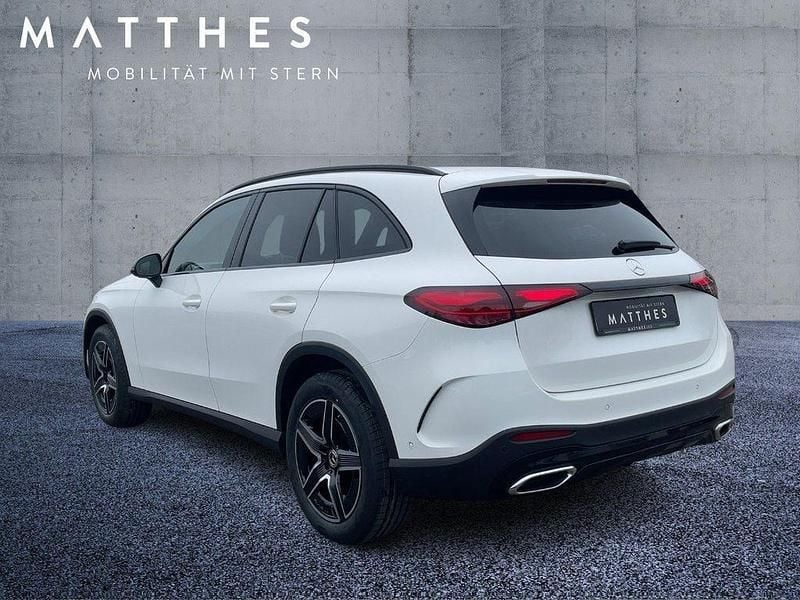 Gebraucht Mercedes GLC220 AMG 197 PS (144 kW) 2025 Weiß SUV