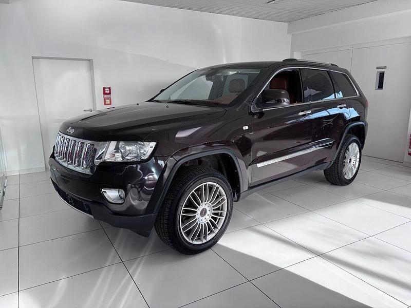 Luxury brown Gebraucht 2012 Jeep Grand Cherokee Overland SUV | 15.990 € (Etwas zu teuer) - Bild 1/4