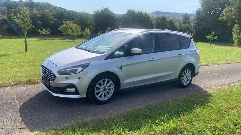 Silber Gebraucht 2020 Ford S-MAX Trend Van / Kleinbus | 16.990 € (Superpreis) - Bild 1/4