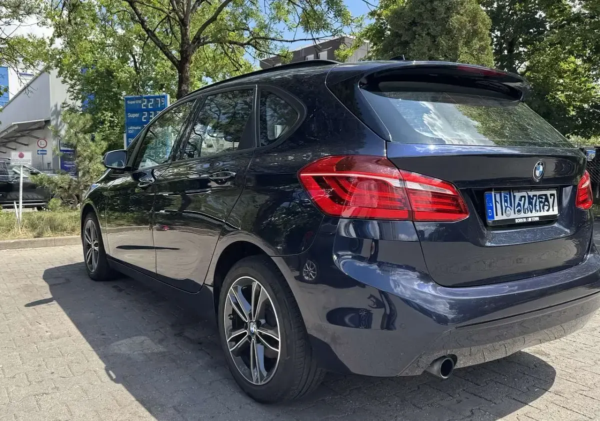 Gebraucht BMW 218 Active Tourer Sport Line 136 PS (100 kW) 2017 Blau Van / Kleinbus