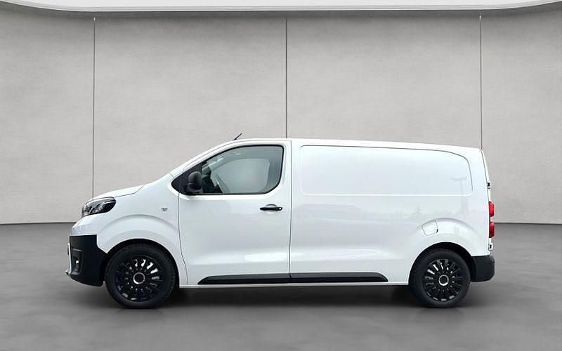 Gebraucht Toyota Proace 120 PS (88 kW) 2024 Weiß Van / Kleinbus