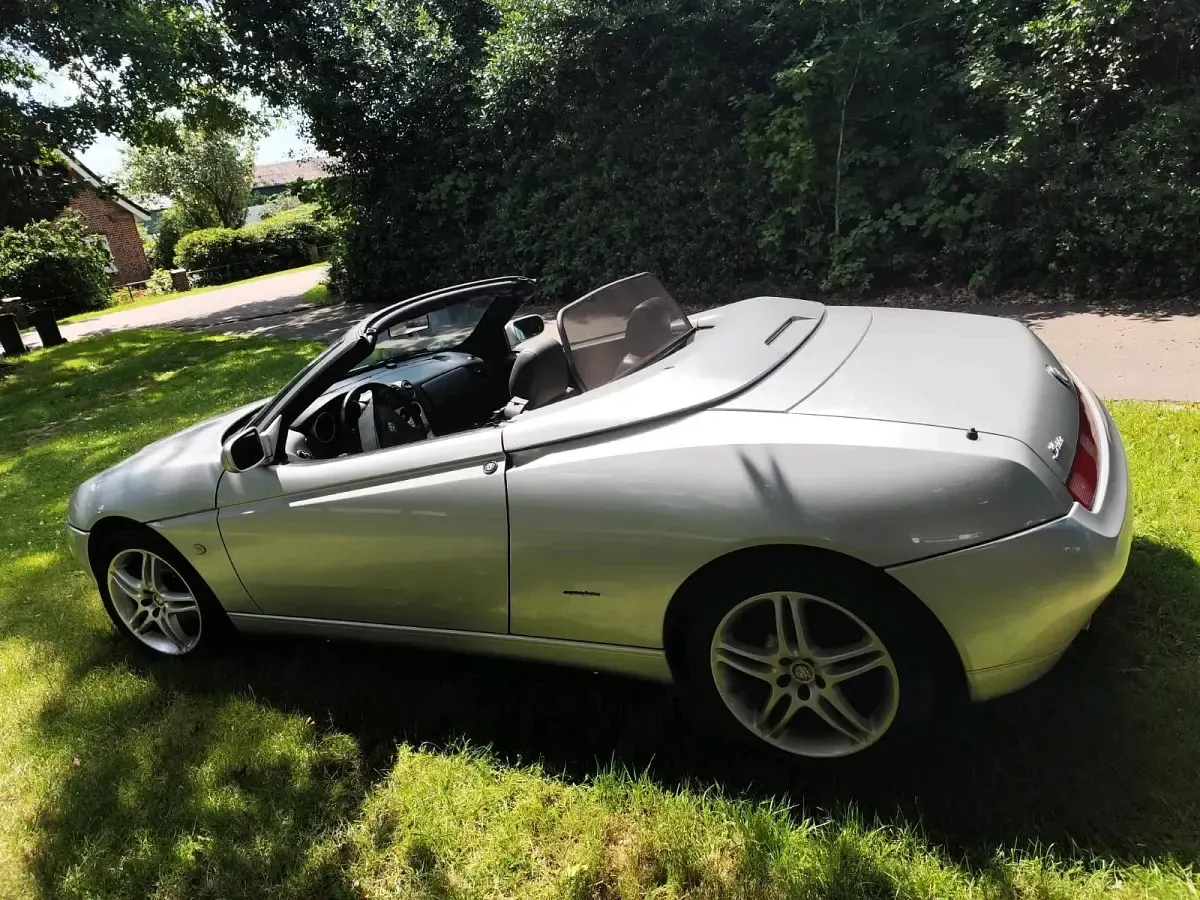 Gebraucht Alfa Romeo Spider 155 PS (114 kW) 2000 Silber Cabrio