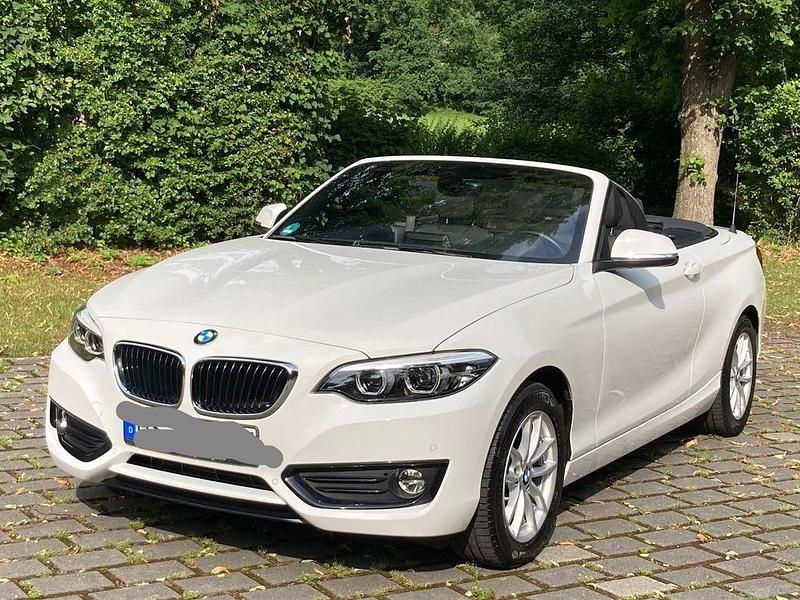 Gebraucht BMW 218 Advantage 136 PS (100 kW) 2018 Weiß Cabrio