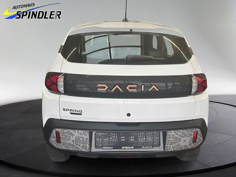 Usado Dacia Spring Extreme 47 kW (65 CV) 2025 Blanco Utilitario