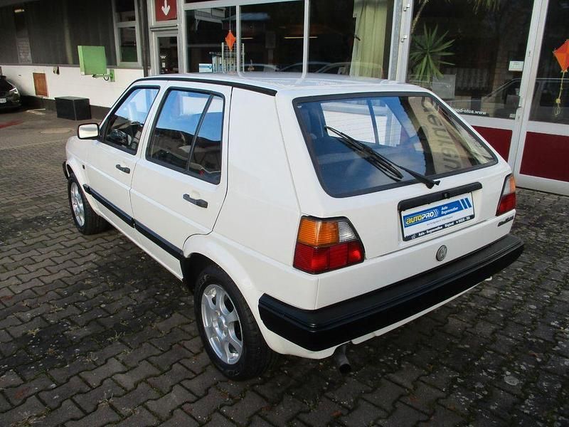 Gebraucht VW Golf II 90 PS (66 kW) 1990 Weiß Kleinwagen