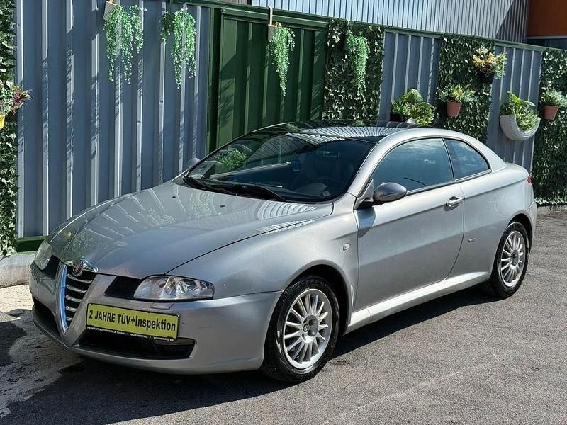 Gebraucht Alfa Romeo GT Distinctive 166 PS (122 kW) 2004 Grau Coupé