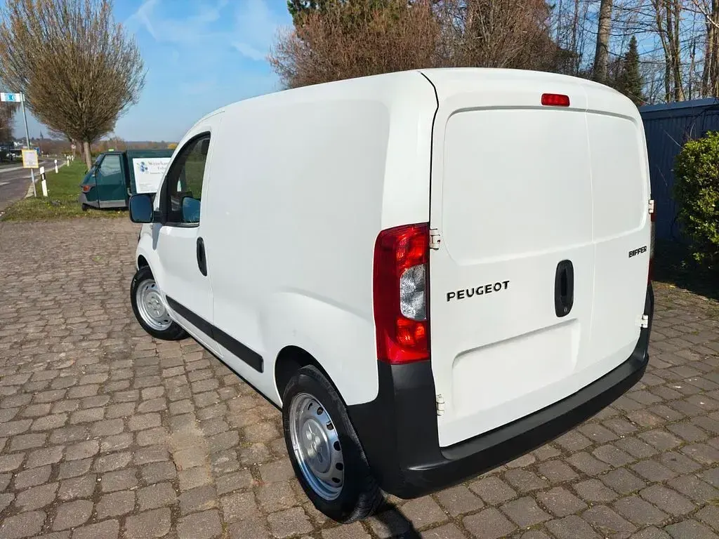 Gebraucht Peugeot Bipper 75 PS (55 kW) 2014 Weiß Van / Kleinbus
