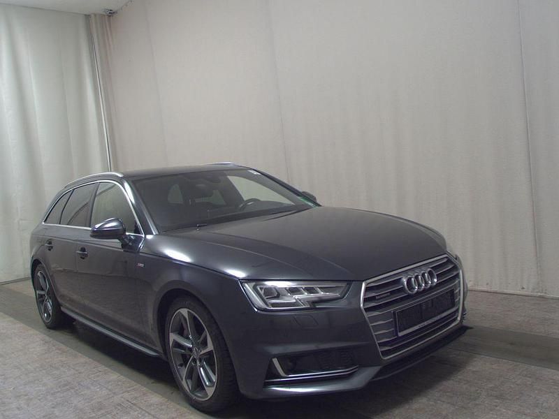 Gebraucht Audi A4 S-Line 218 PS (160 kW) 2018 Grau Kombi