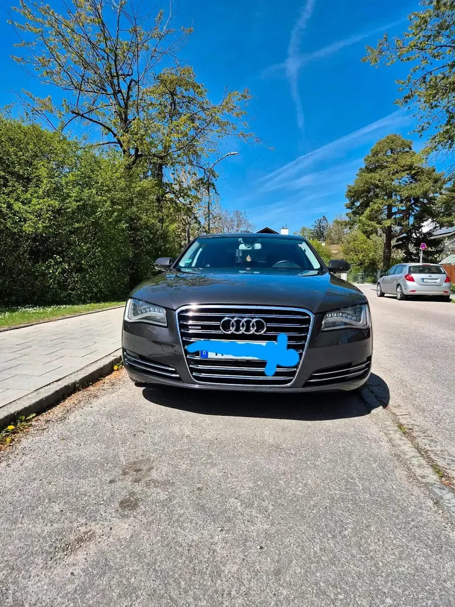 Gebraucht Audi A8 250 PS (183 kW) 2011 Schwarz Limousine