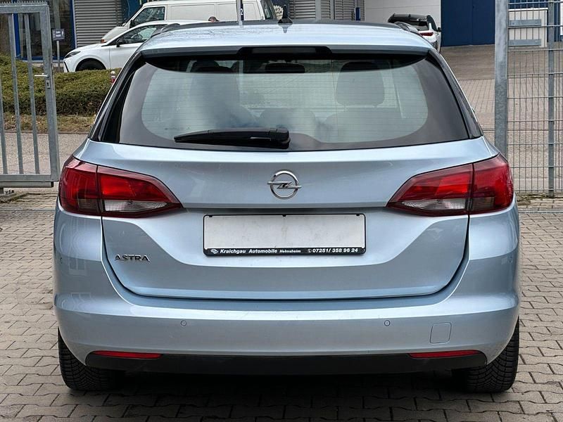 Gebraucht Opel Astra 110 PS (80 kW) 2019 Diamant blau(m2) / diam silb Kombi