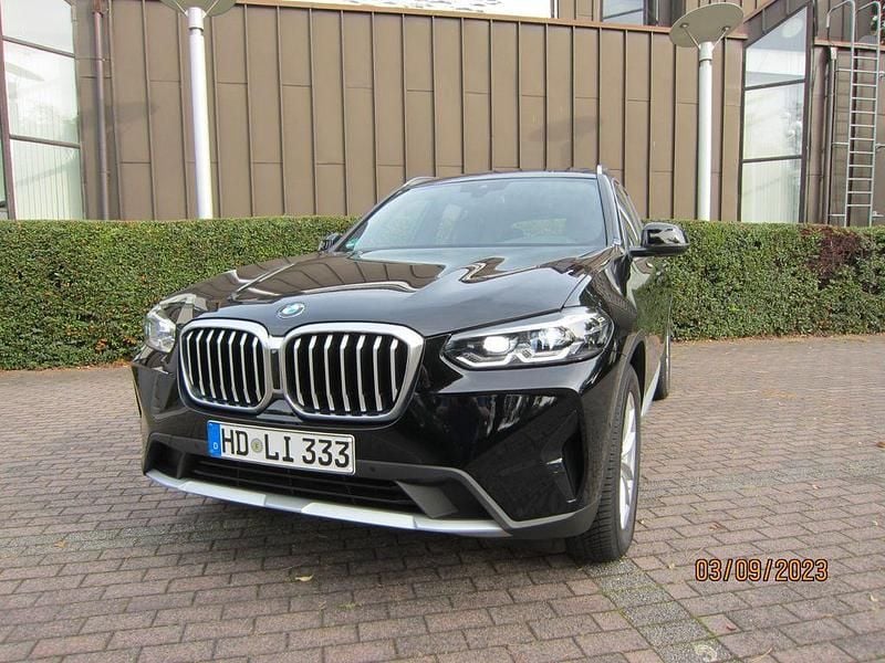 Schwarz Gebraucht 2022 BMW X3 Luxury Line SUV | 38.700 € (Guter Preis) - Bild 1/4