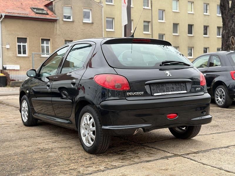 Gebraucht Peugeot 206 Filou 75 PS (55 kW) 2007 Schwarz Kleinwagen