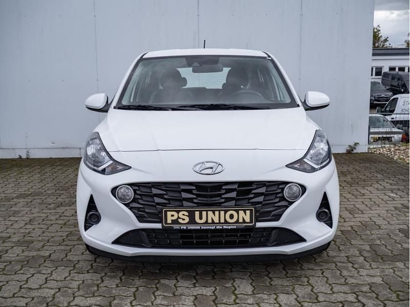 Gebraucht Hyundai i10 Select 67 PS (49 kW) 2023 Weiß Kleinwagen