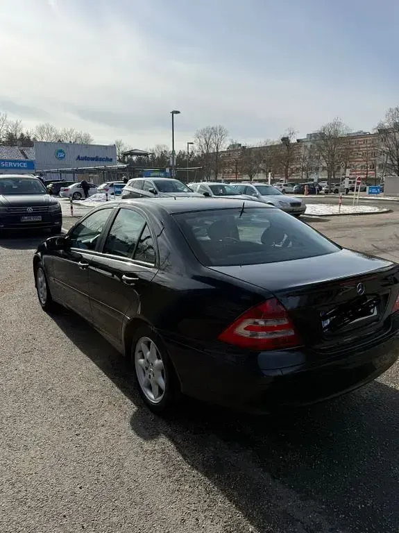 Gebraucht Mercedes C200 Classic 163 PS (119 kW) 2005 Schwarz Limousine
