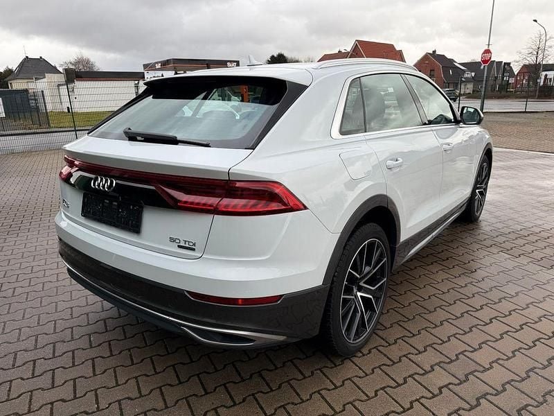 Gebraucht Audi Q8 S-Line 286 PS (210 kW) 2018 Gletscherweiss SUV