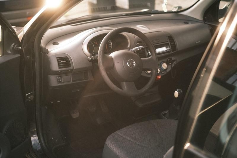 Gebraucht Nissan Micra 65 PS (47 kW) 2006 Schwarz Kleinwagen