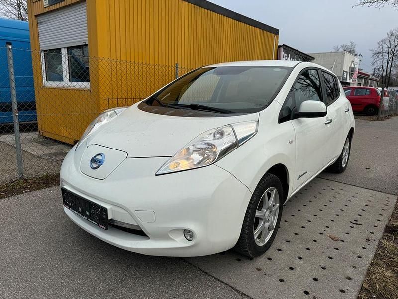Weiß Gebraucht 2017 Nissan Leaf Acenta Kleinwagen | 6.450 € (Guter Preis) - Bild 1/4
