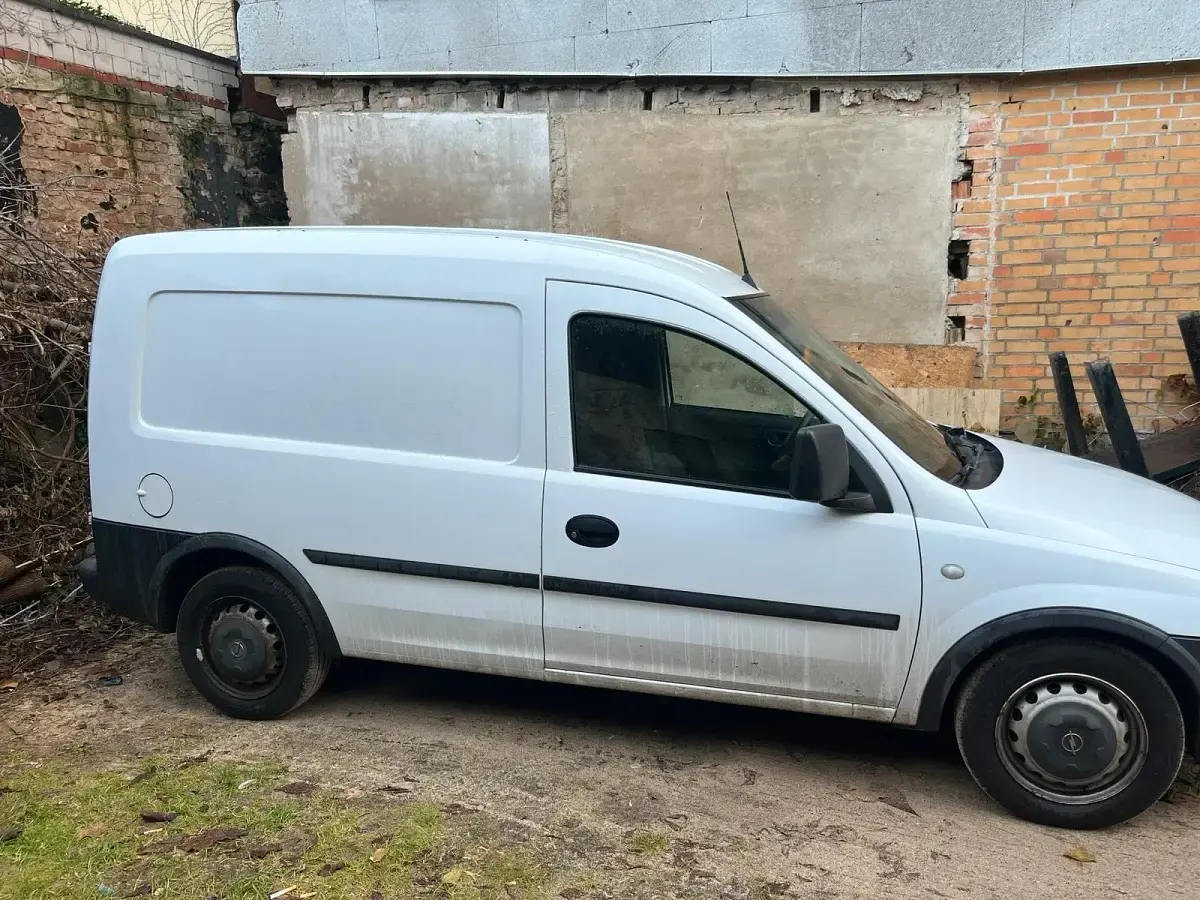 Gebraucht Opel Combo 75 PS (55 kW) 2006 Weiß Van / Kleinbus