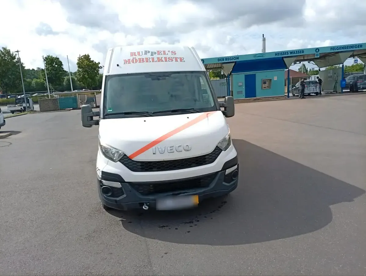 Gebraucht Iveco Daily 150 PS (110 kW) 2014 Weiß Van / Kleinbus