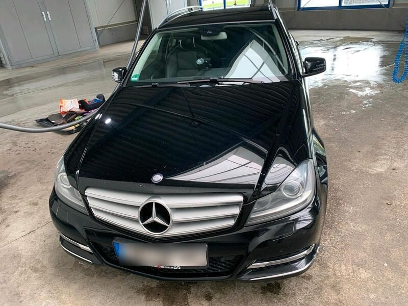 Schwarz Gebraucht 2013 Mercedes C220 Kombi | 7.800 € (Etwas zu teuer) - Bild 1/4