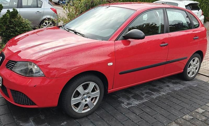 Rot Gebraucht 2006 Seat Ibiza Limousine | 1.900 € (Fairer Preis) - Bild 1/4
