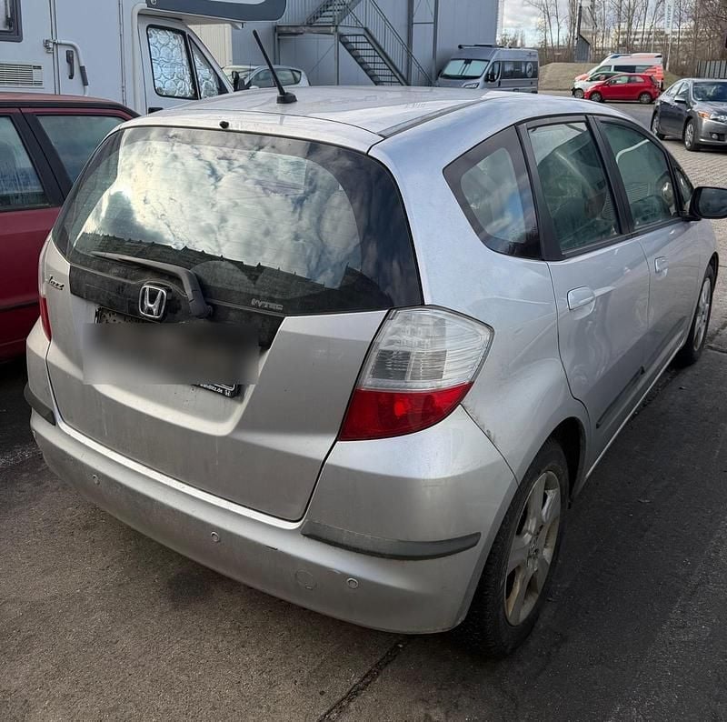 Gebraucht Honda Jazz 99 PS (72 kW) 2010 Silber Kleinwagen