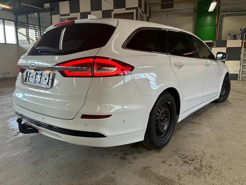Gebraucht Ford Mondeo Titanium 150 PS (110 kW) 2020 Weiß Limousine