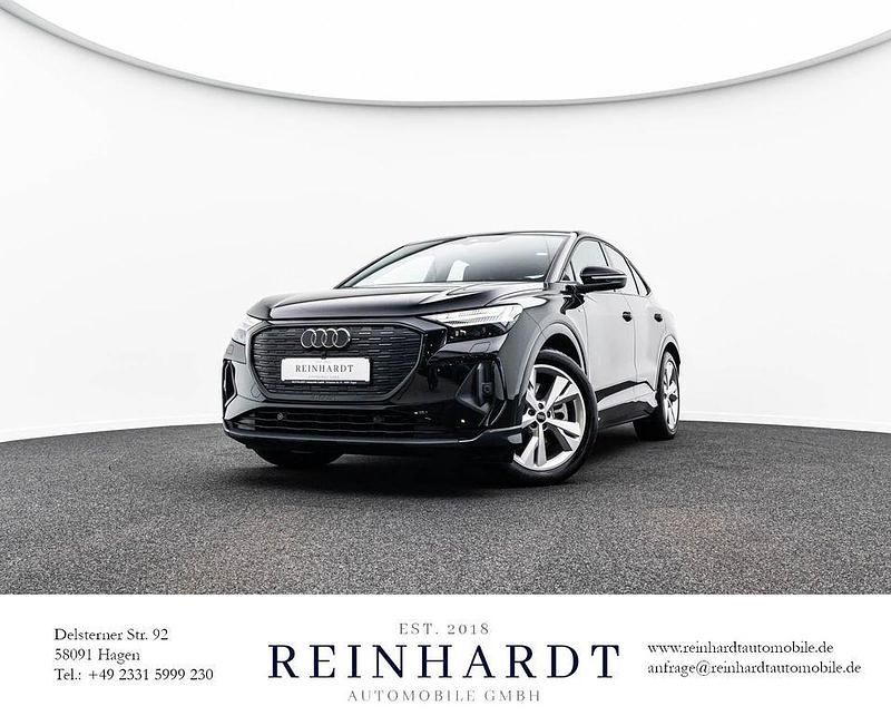 Mythosschwarz metallic Gebraucht 2024 Audi Q4 Sportback e-tron S-Line SUV | 42.750 € - Bild 1/3