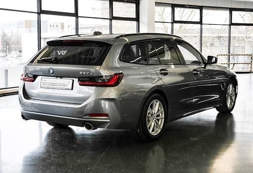 Gebraucht BMW 320e Shadowline 204 PS (150 kW) 2022 Grau Limousine