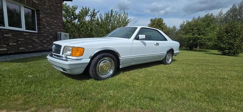 Weiß Gebraucht 1986 Mercedes 560 Coupé | 39.900 € - Bild 1/4