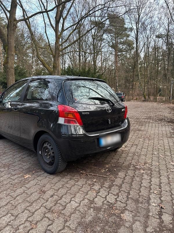 Gebraucht Toyota Yaris 101 PS (74 kW) 2009 Kleinwagen