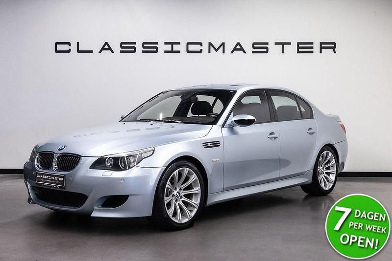 Silber Gebraucht 2006 BMW M5 Limousine | 52.950 € (Fairer Preis) - Bild 1/4