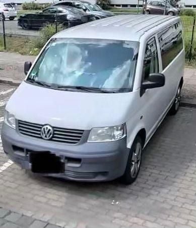 Second-hand VW Caravelle 102 CP (75 kW) 2007 Alb Van