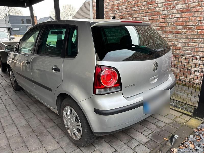 Gebraucht VW Polo 75 PS (55 kW) 2006 Silber Kleinwagen